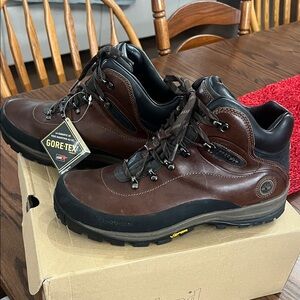 Timberland Men's Dark Brown Gore-Tex Boots